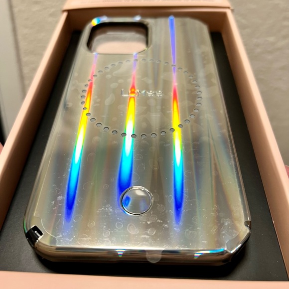 Halo LuMee x Paris Hilton iPhone 13 Pro Max - Picture 7 of 8